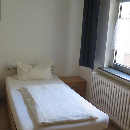 Ferienwohnung Johnny's wohnen auf Zeit Duisburg Exterior foto