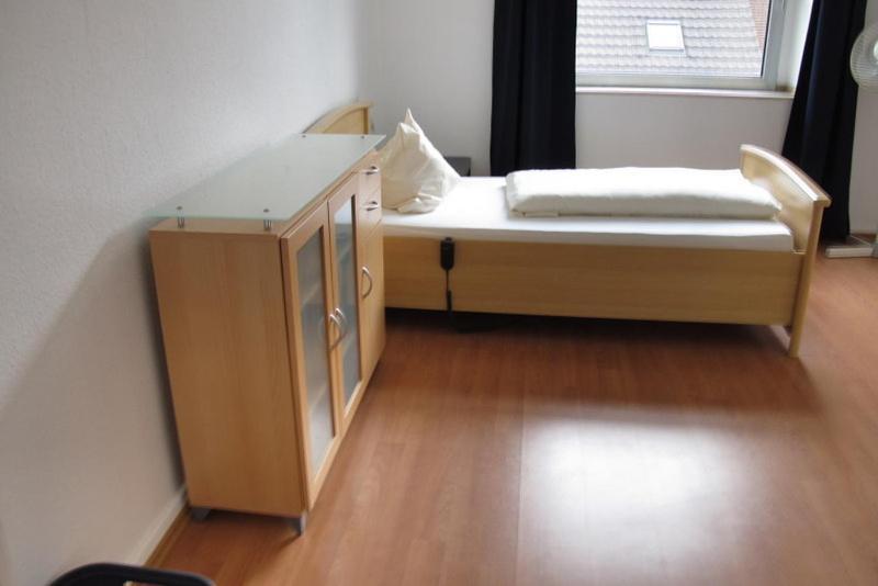 Ferienwohnung Johnny's wohnen auf Zeit Duisburg Exterior foto