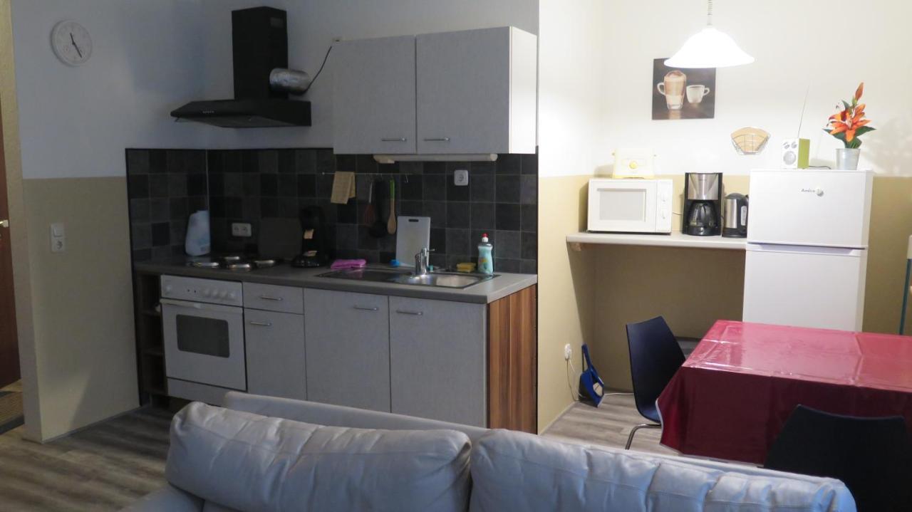 Ferienwohnung Johnny's wohnen auf Zeit Duisburg Exterior foto